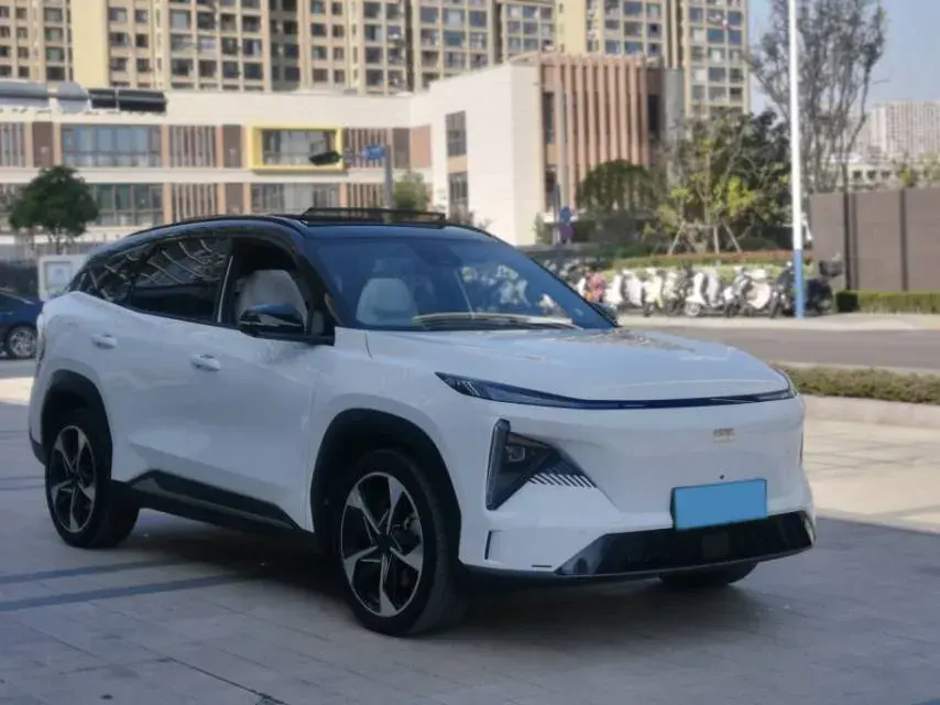 2023 GEELY GALAXY thumbnail 2
