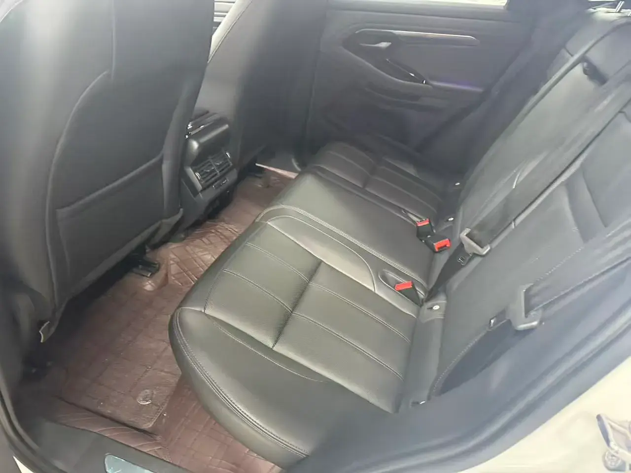 2020 LAND ROVER thumbnail 3