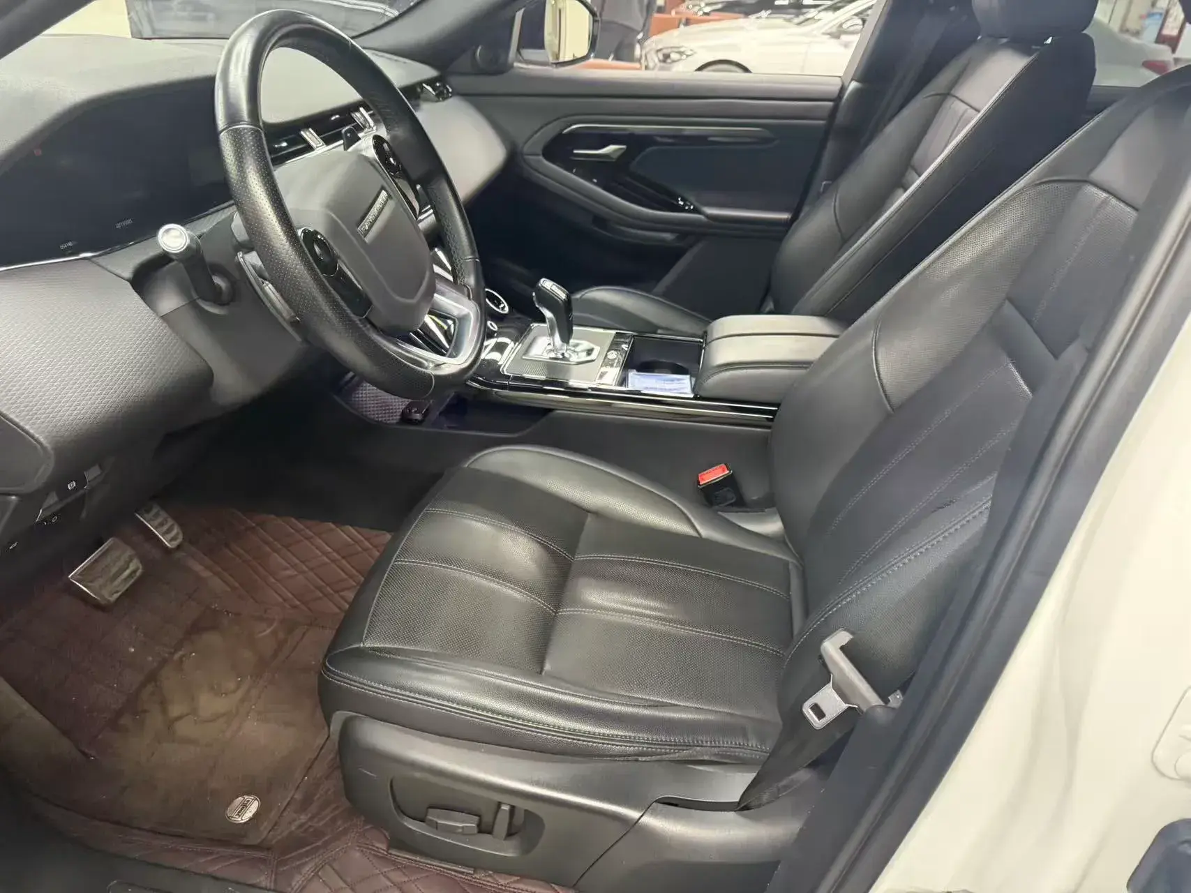 2020 LAND ROVER thumbnail 2