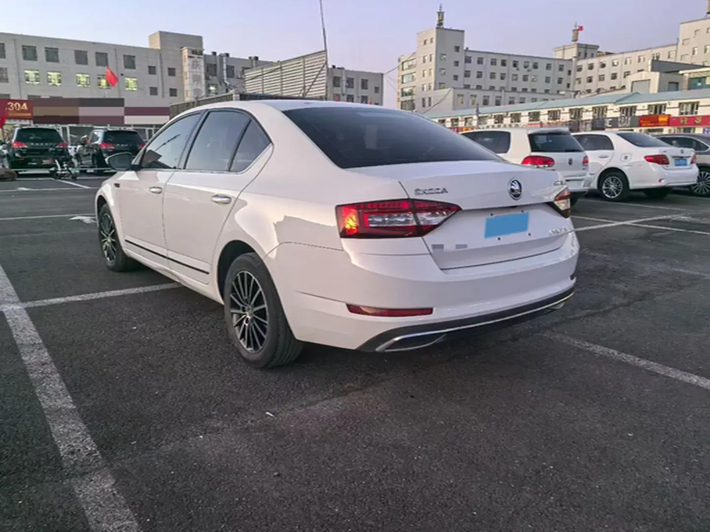 2019 SKODA OCTAVIA thumbnail 4