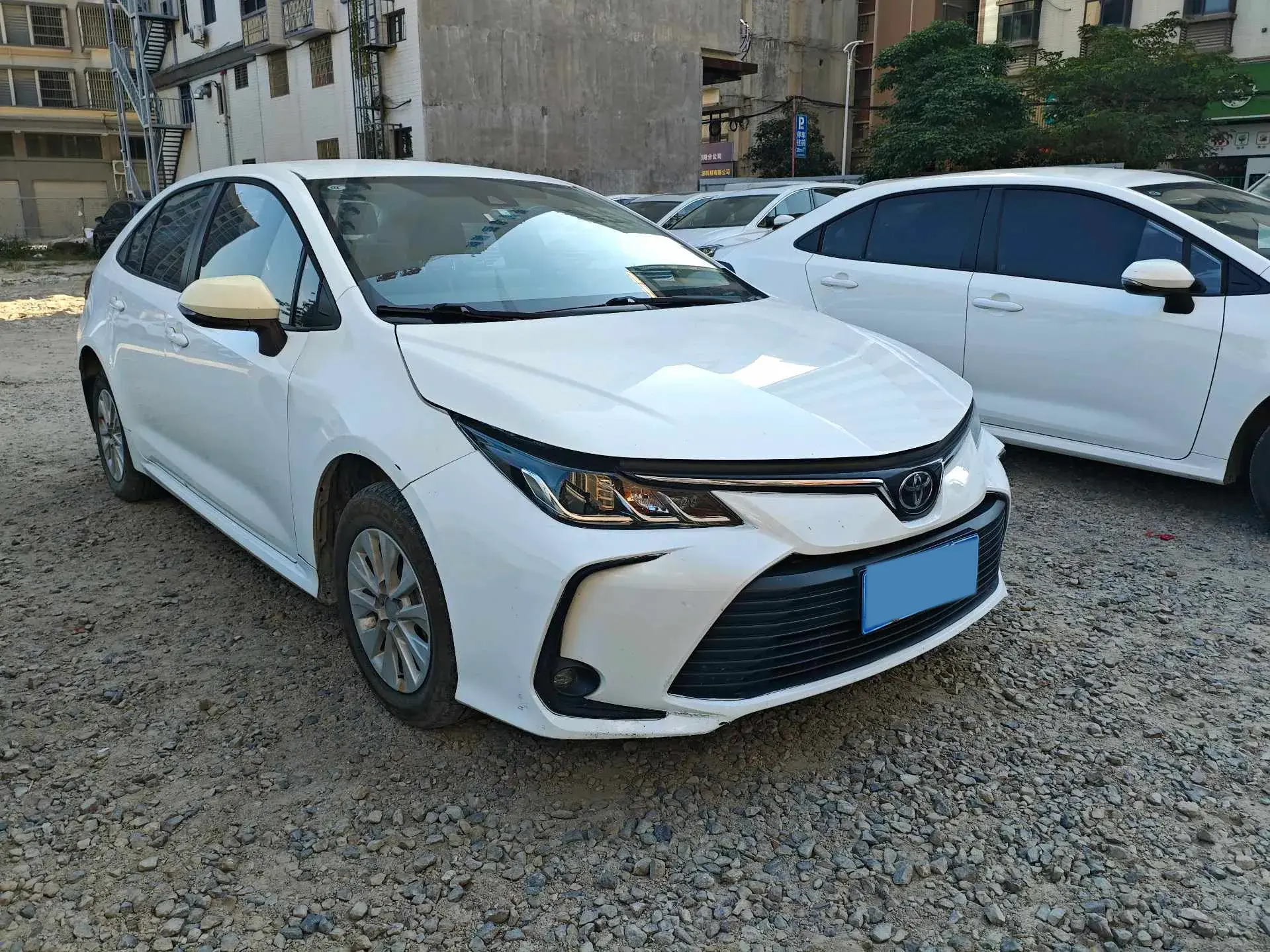 2022 TOYOTA COROLLA thumbnail 3