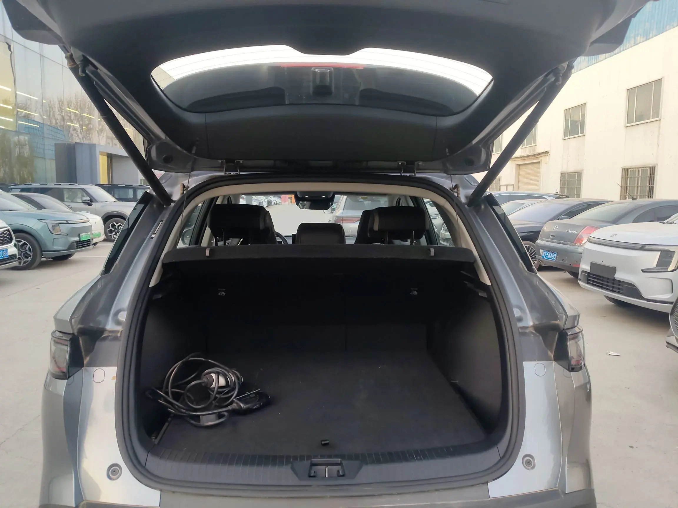 2025 BYD SEA thumbnail 2