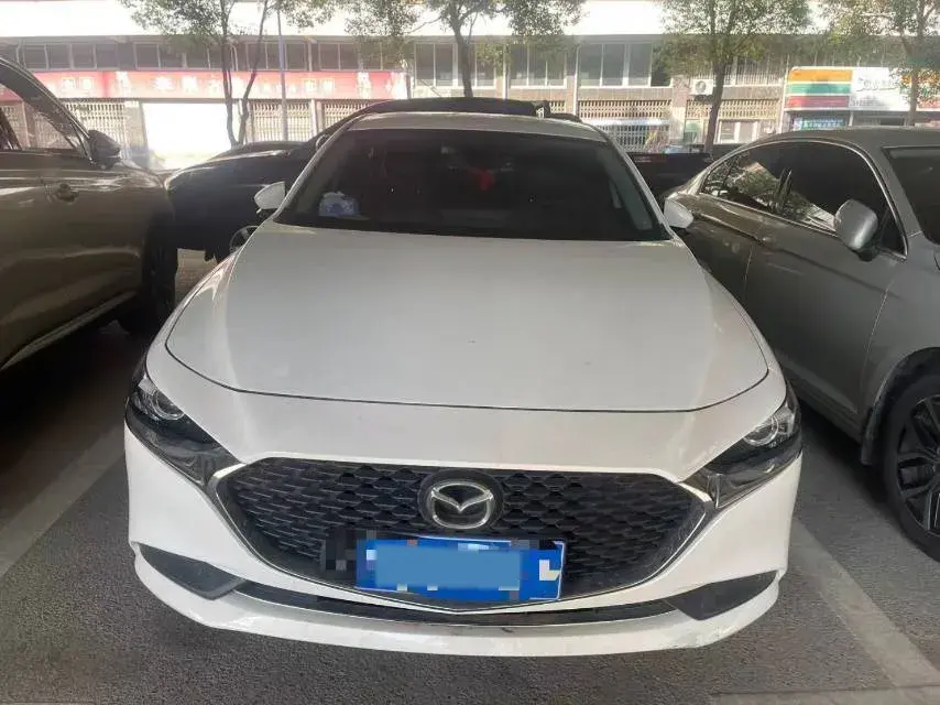 2021 MAZDA 3 thumbnail 2