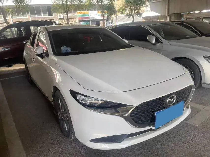 2021 MAZDA 3 thumbnail 3