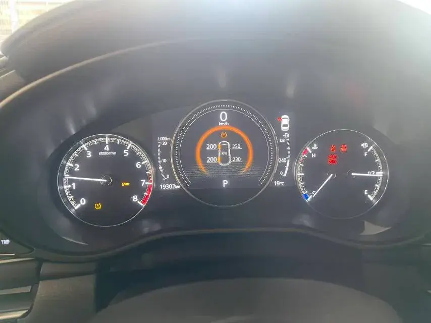 2021 MAZDA 3 thumbnail 4