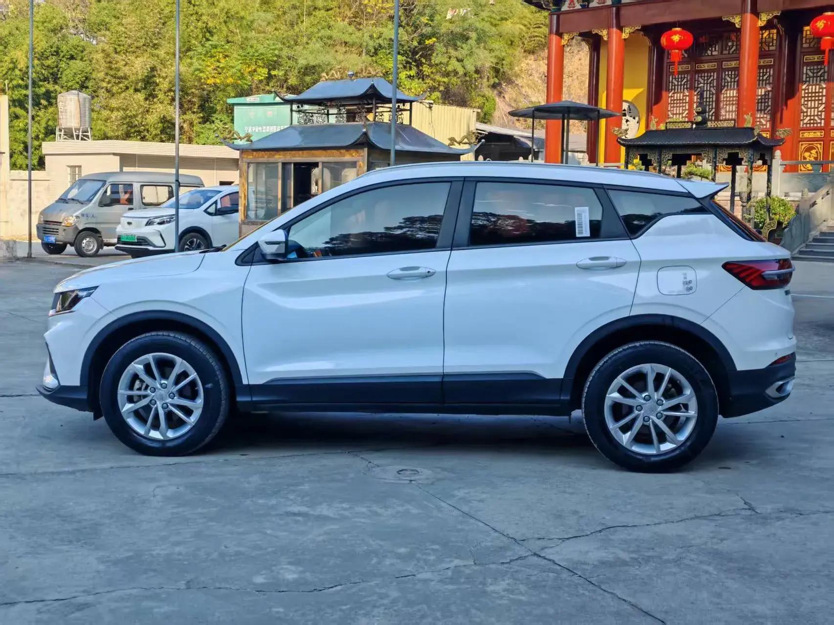 2020 GEELY COOLRAY thumbnail 3