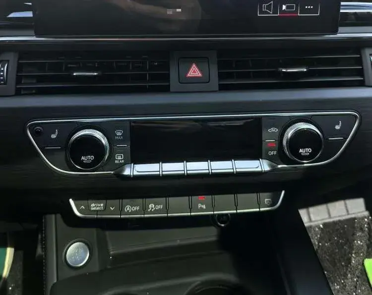 2024 AUDI A4L thumbnail 4