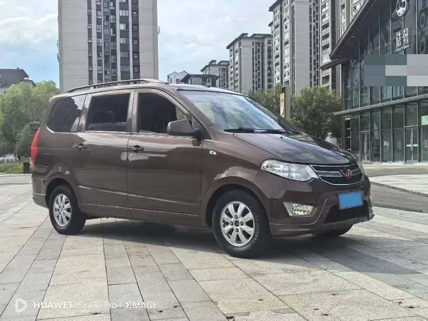 2018 WULING HONGGUANG thumbnail 3