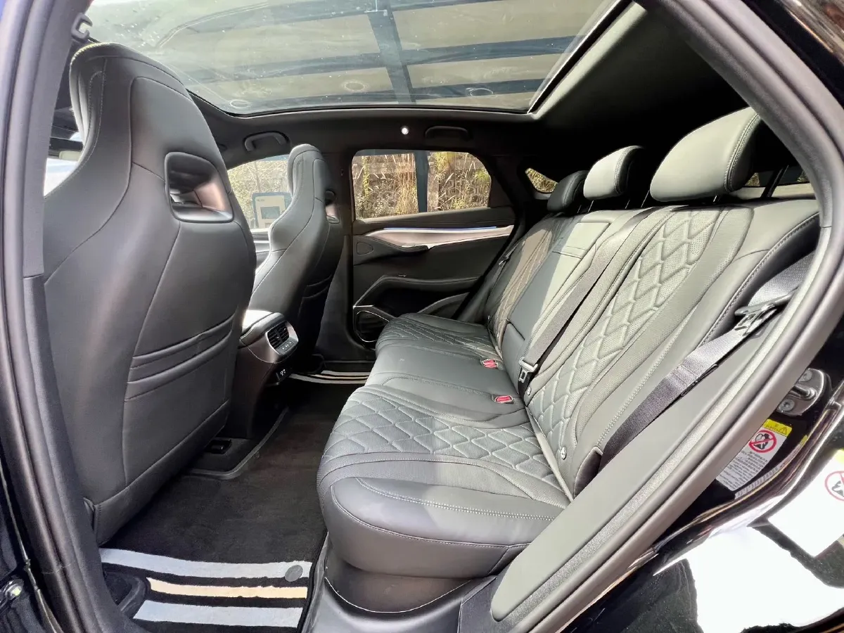 2025 BYD Sea Lion 07 BEV 80.64KWH,autocango,china used car exporter,china ev exporter,chinese used car exporter,chinese used ev exporter