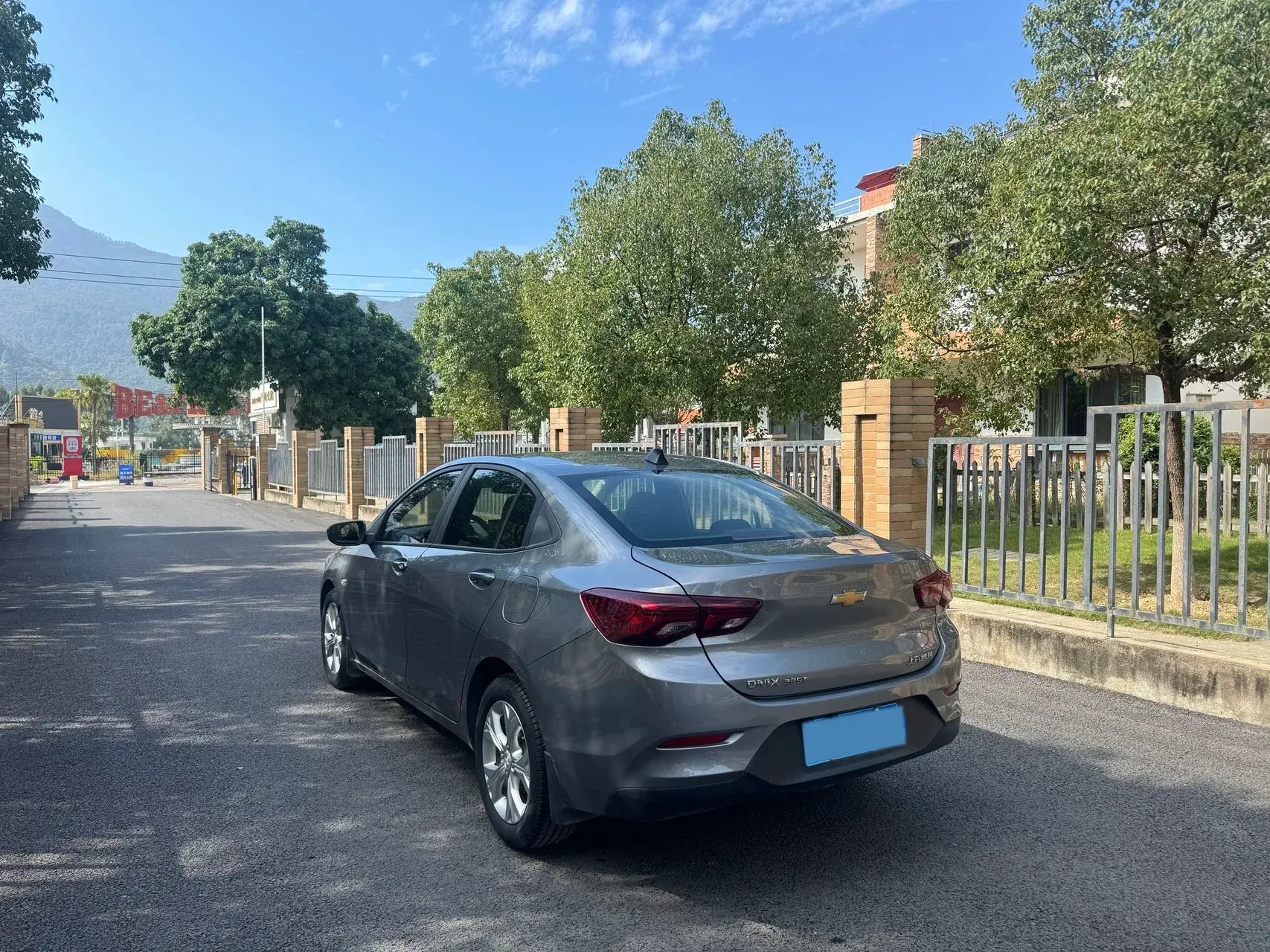 2020 CHEVROLET CAVALIER thumbnail 4