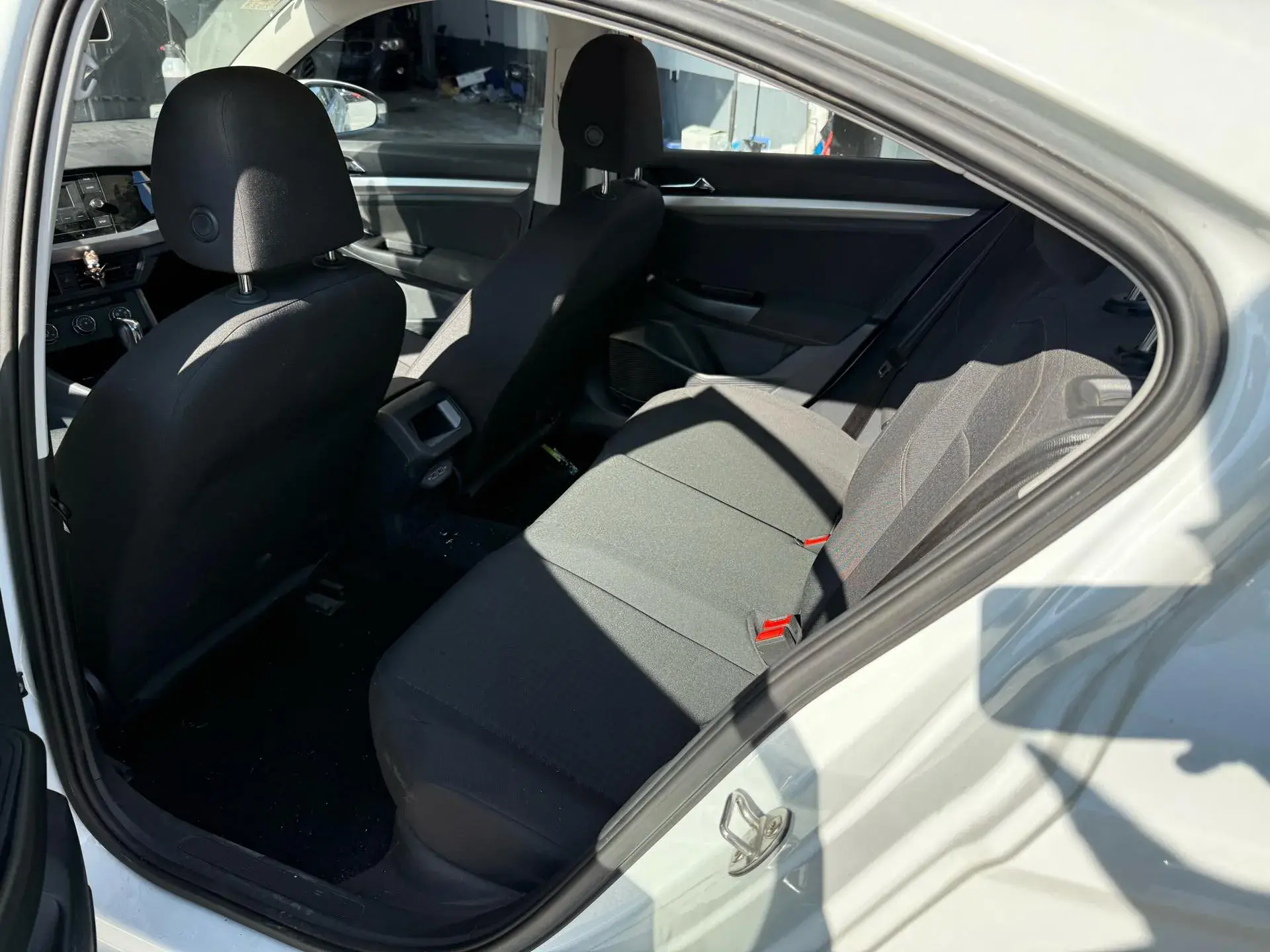 2021 VOLKSWAGEN BORA thumbnail 3