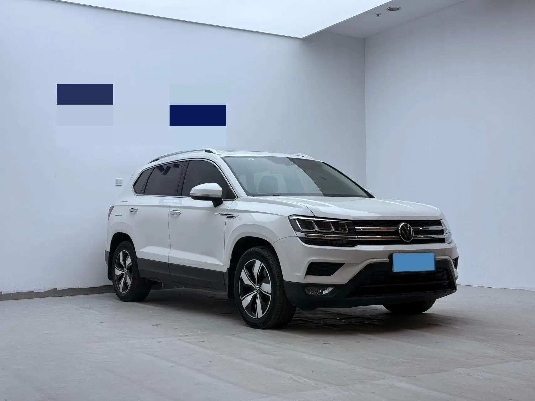 2021 VOLKSWAGEN THARU thumbnail 3