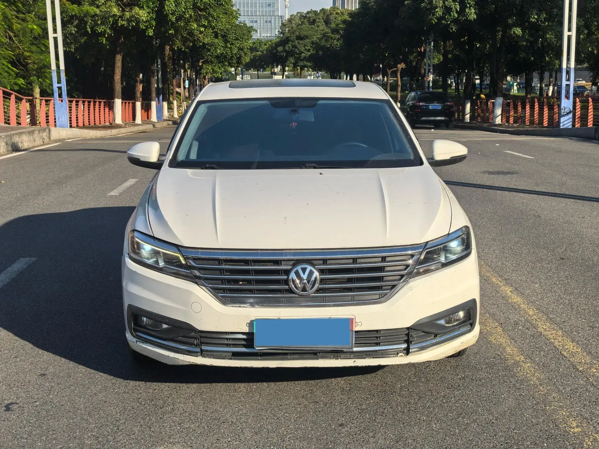 2019 VOLKSWAGEN LAVIDA thumbnail 2