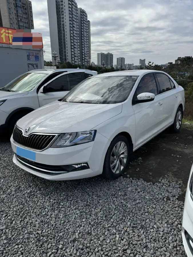 2018 Skoda Rapid 1.6L 110HP L4 6AT