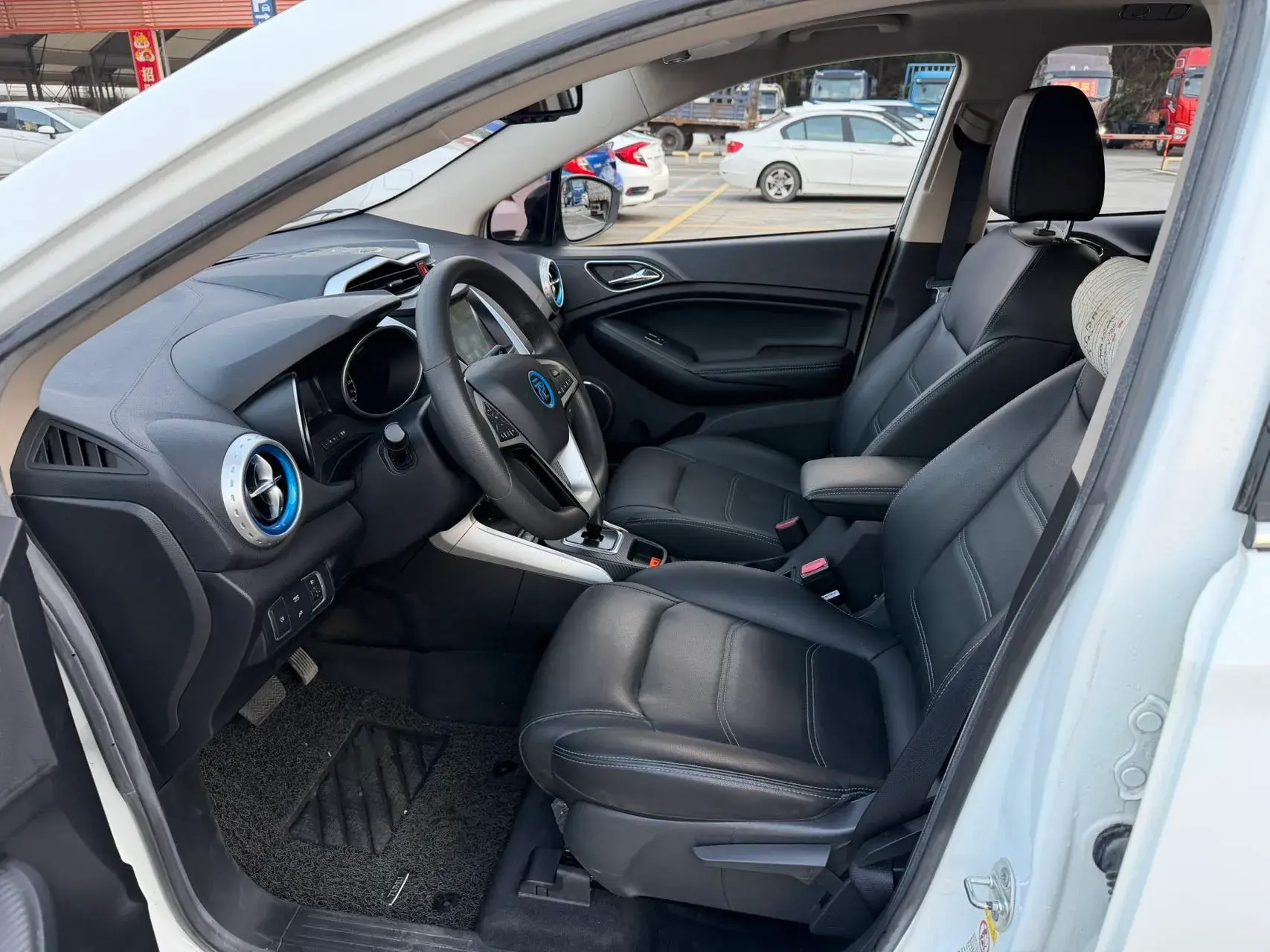 2018 BYD YUAN thumbnail 4