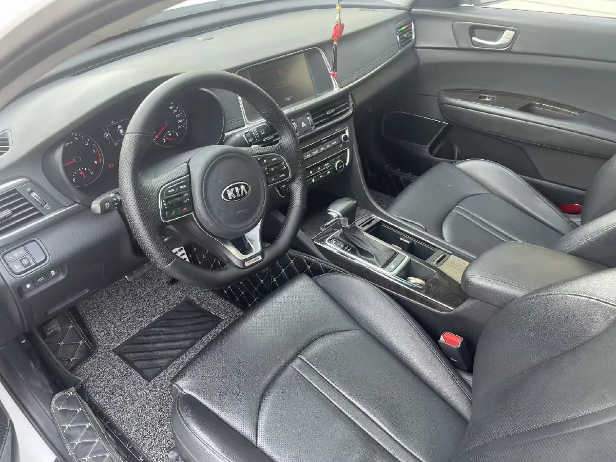 2016 Kia K5 2.0L 161HP L4 6AT,autocango,china used car exporter,china ev exporter,chinese used car exporter,chinese used ev exporter