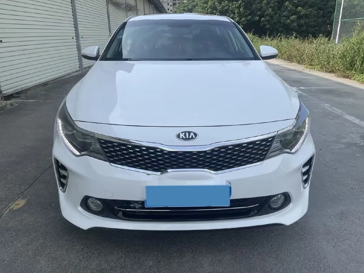 2016 Kia K5 2.0L 161HP L4 6AT,autocango,china used car exporter,china ev exporter,chinese used car exporter,chinese used ev exporter