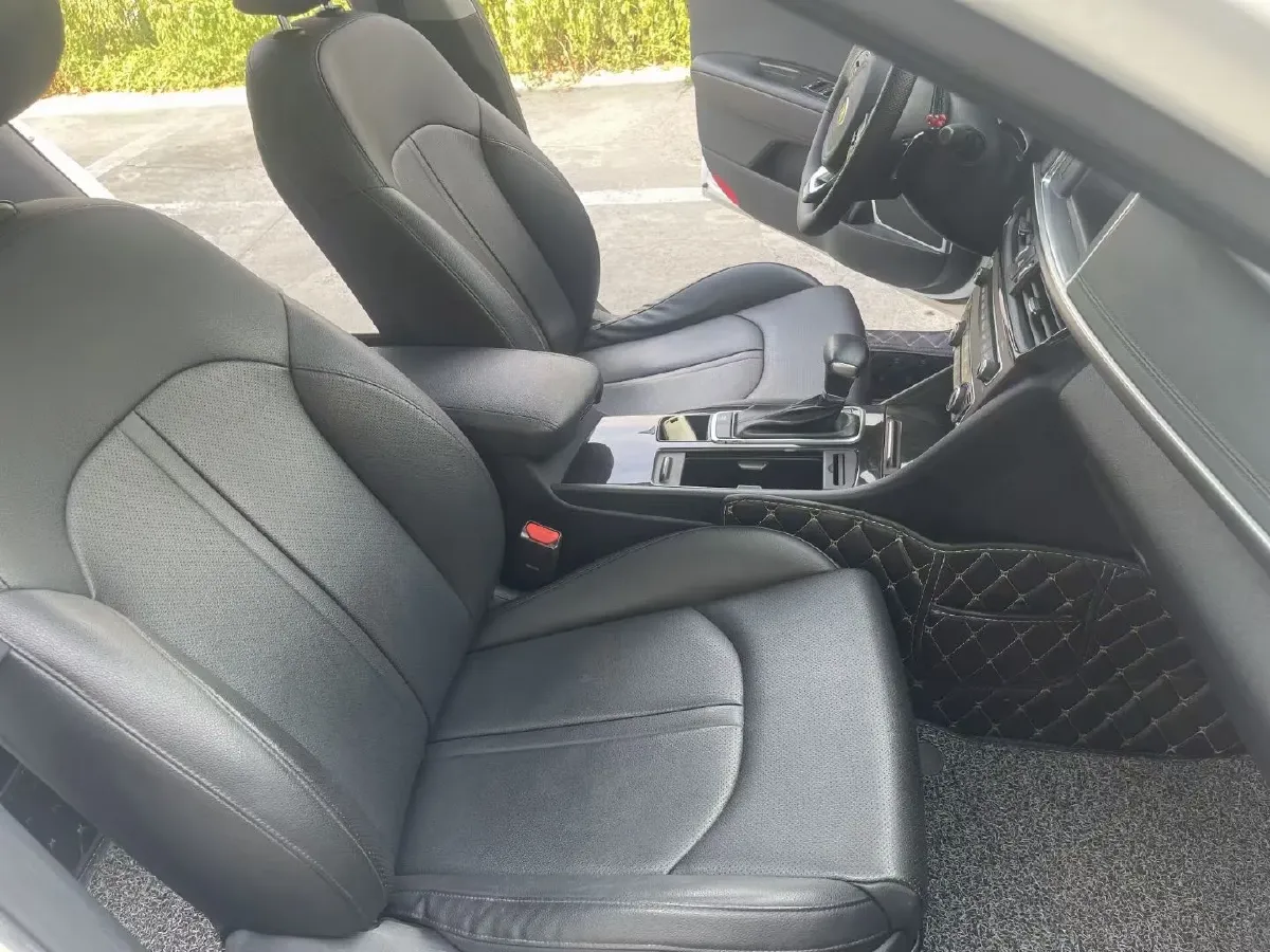 2016 Kia K5 2.0L 161HP L4 6AT,autocango,china used car exporter,china ev exporter,chinese used car exporter,chinese used ev exporter