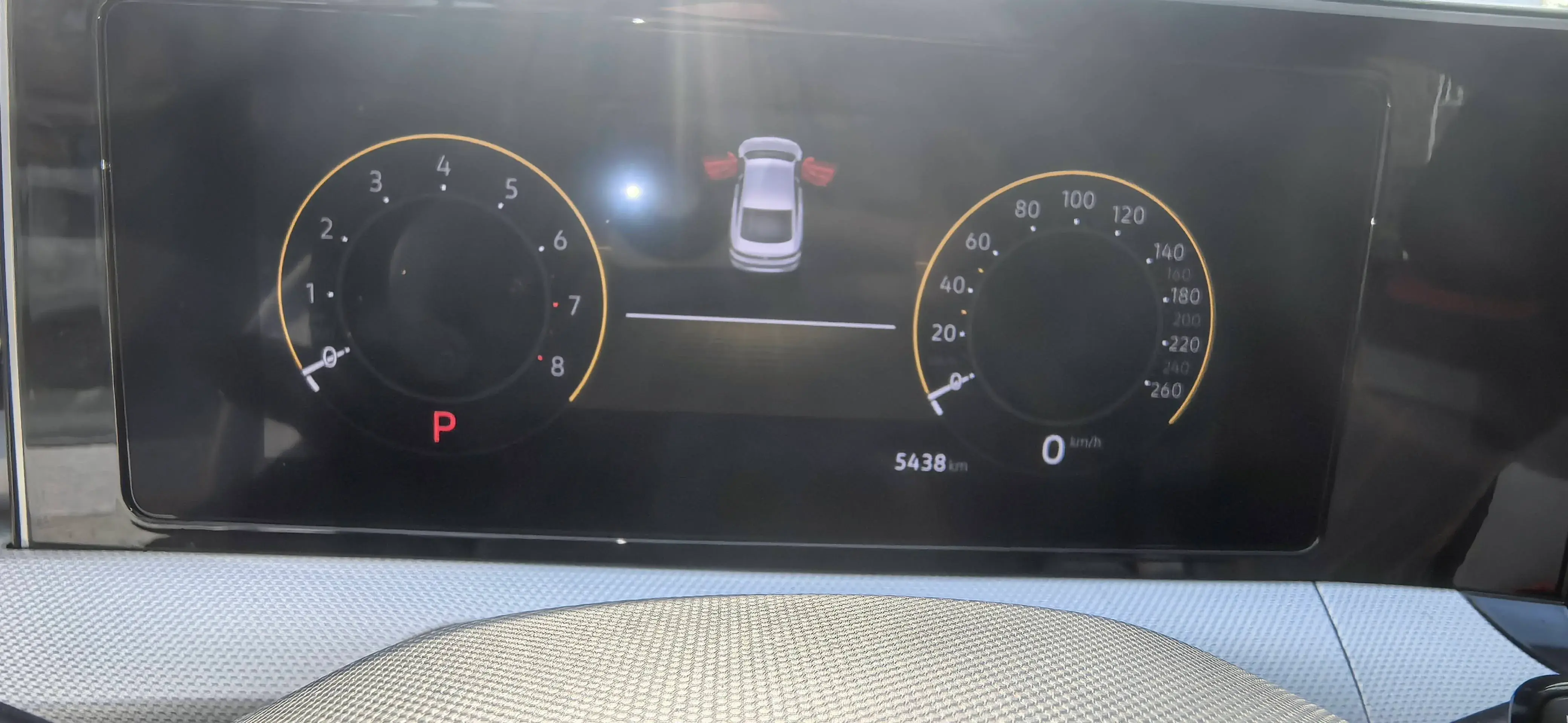 2025 VOLKSWAGEN LAMANDO thumbnail 2