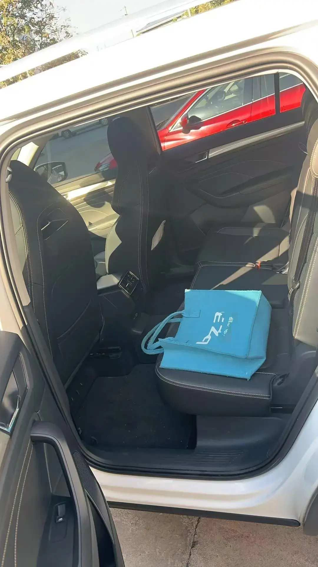 2022 SKODA KODIAK thumbnail 4