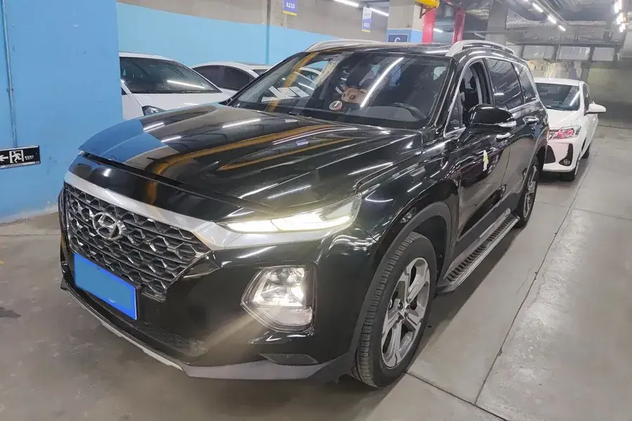2021 HYUNDAI CUSTO view 1