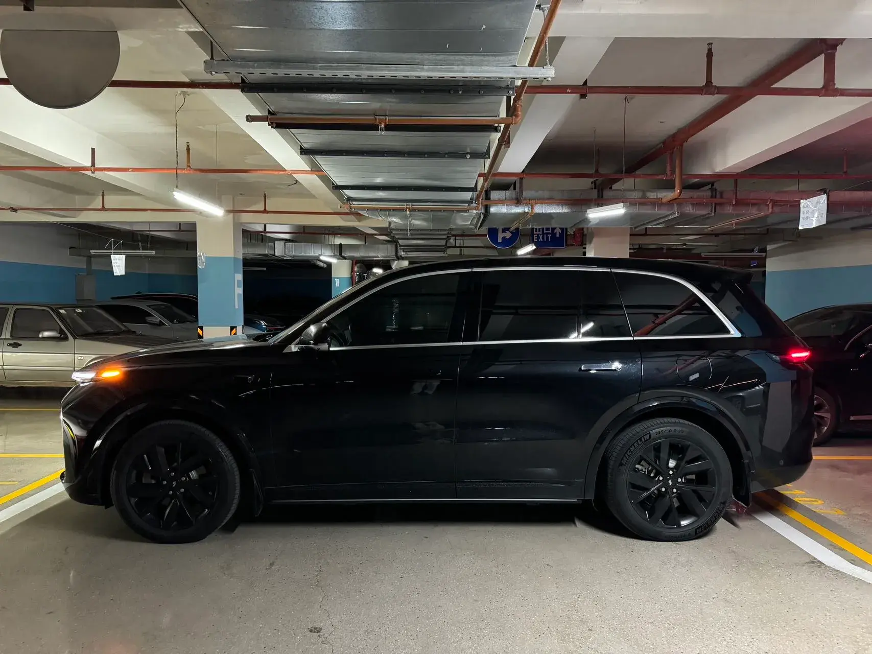 2023 LI L8 thumbnail 3