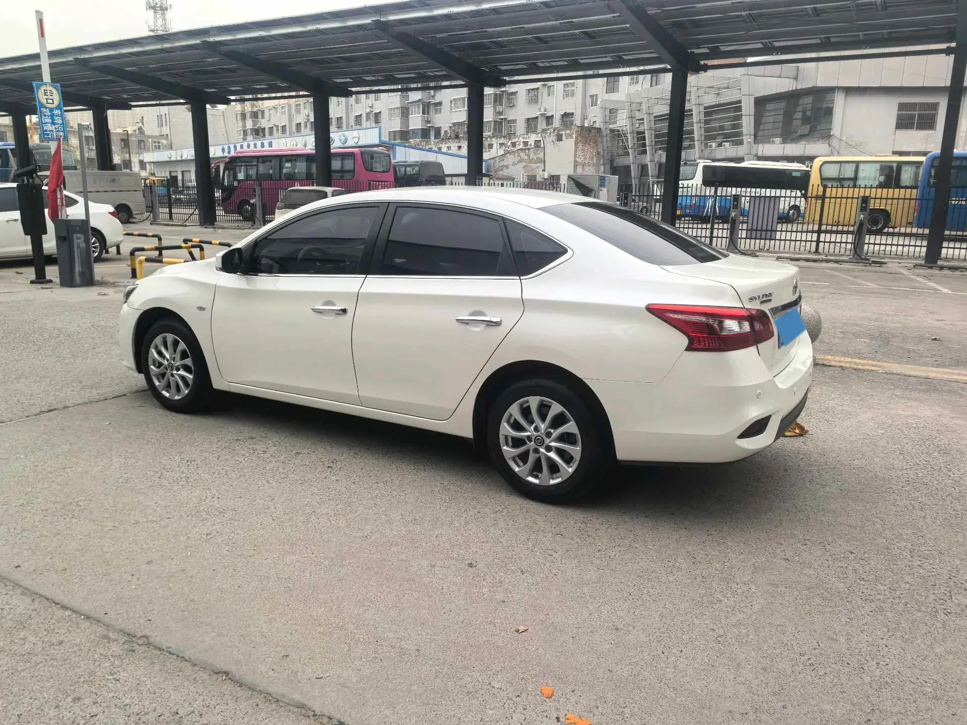 2024 NISSAN SYLPHY thumbnail 3