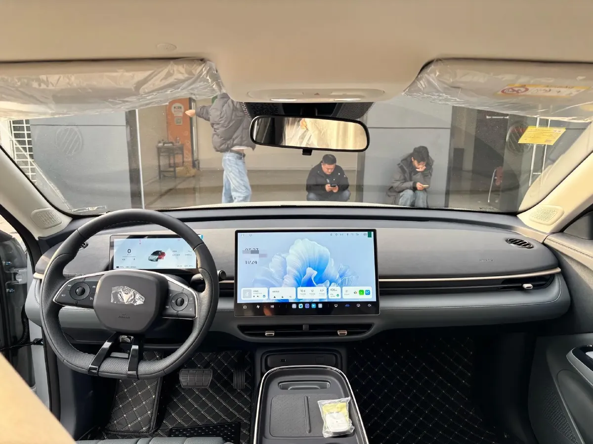 2025 ARCFOX T1 BEV,autocango,china used car exporter,china ev exporter,chinese used car exporter,chinese used ev exporter