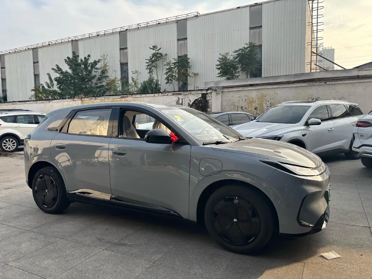 2025 ARCFOX T1 BEV,autocango,china used car exporter,china ev exporter,chinese used car exporter,chinese used ev exporter