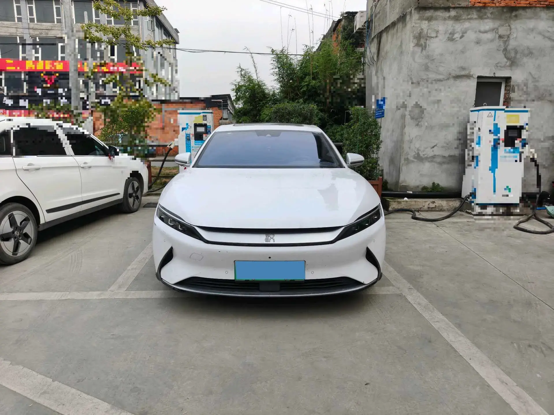 2021 BYD HAN thumbnail 2