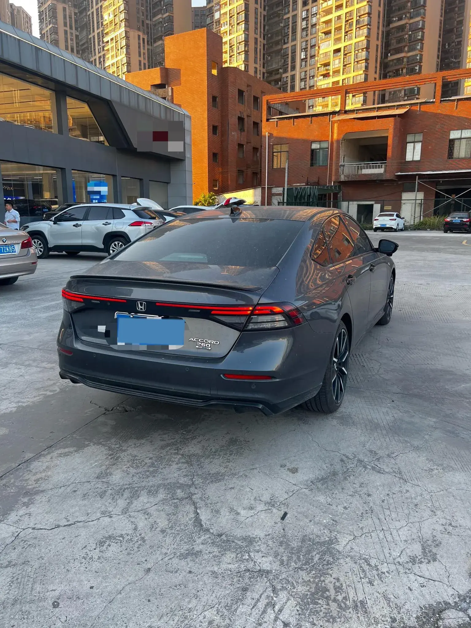 2023 HONDA ACCORD thumbnail 4