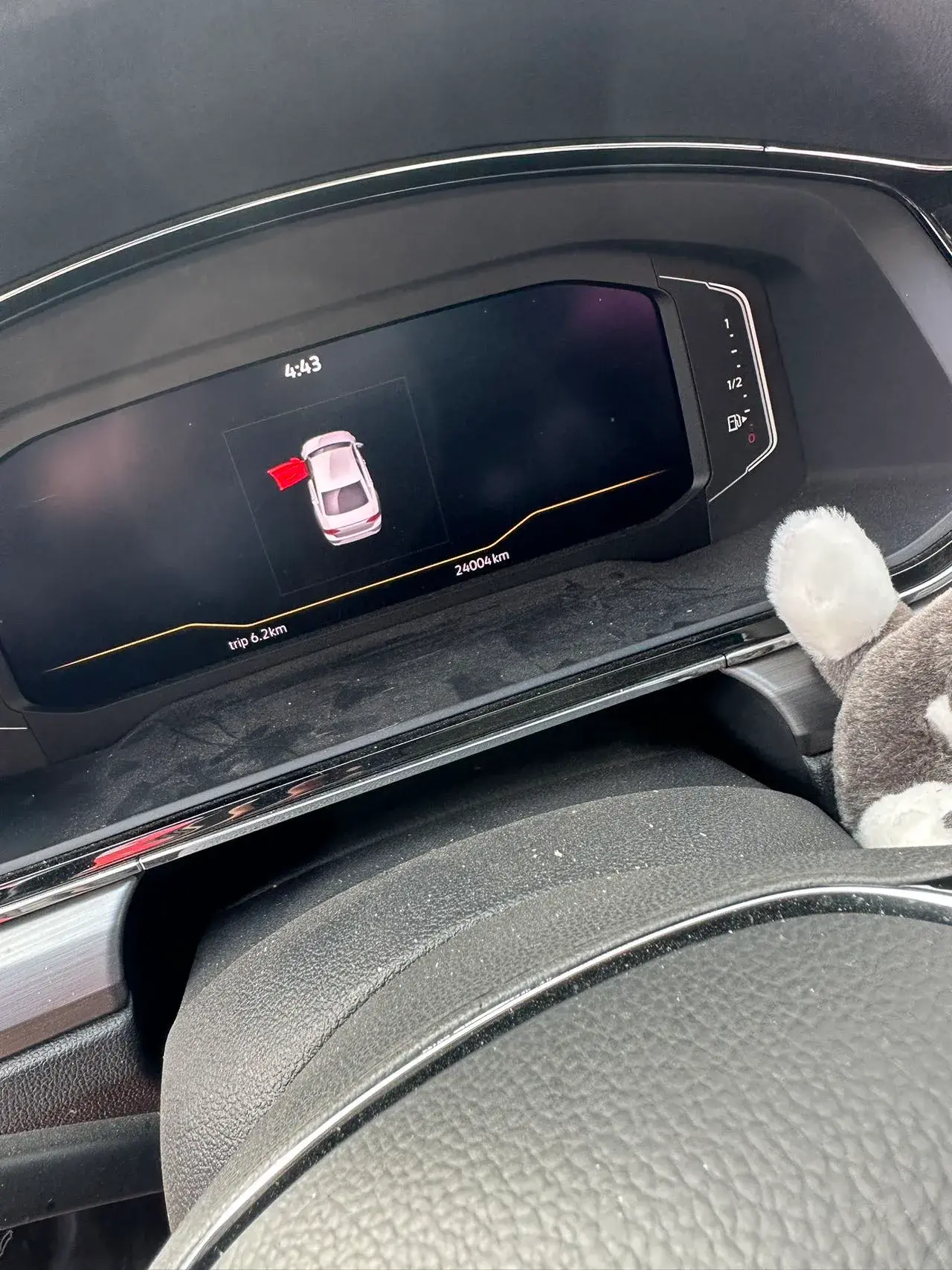 2021 VOLKSWAGEN LAMANDO thumbnail 3