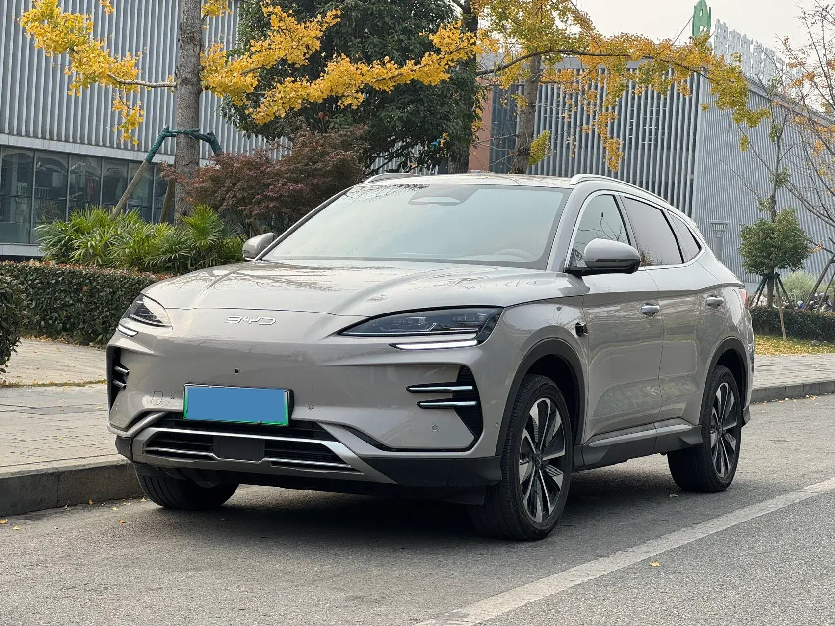 2025 BYD SONG view 1