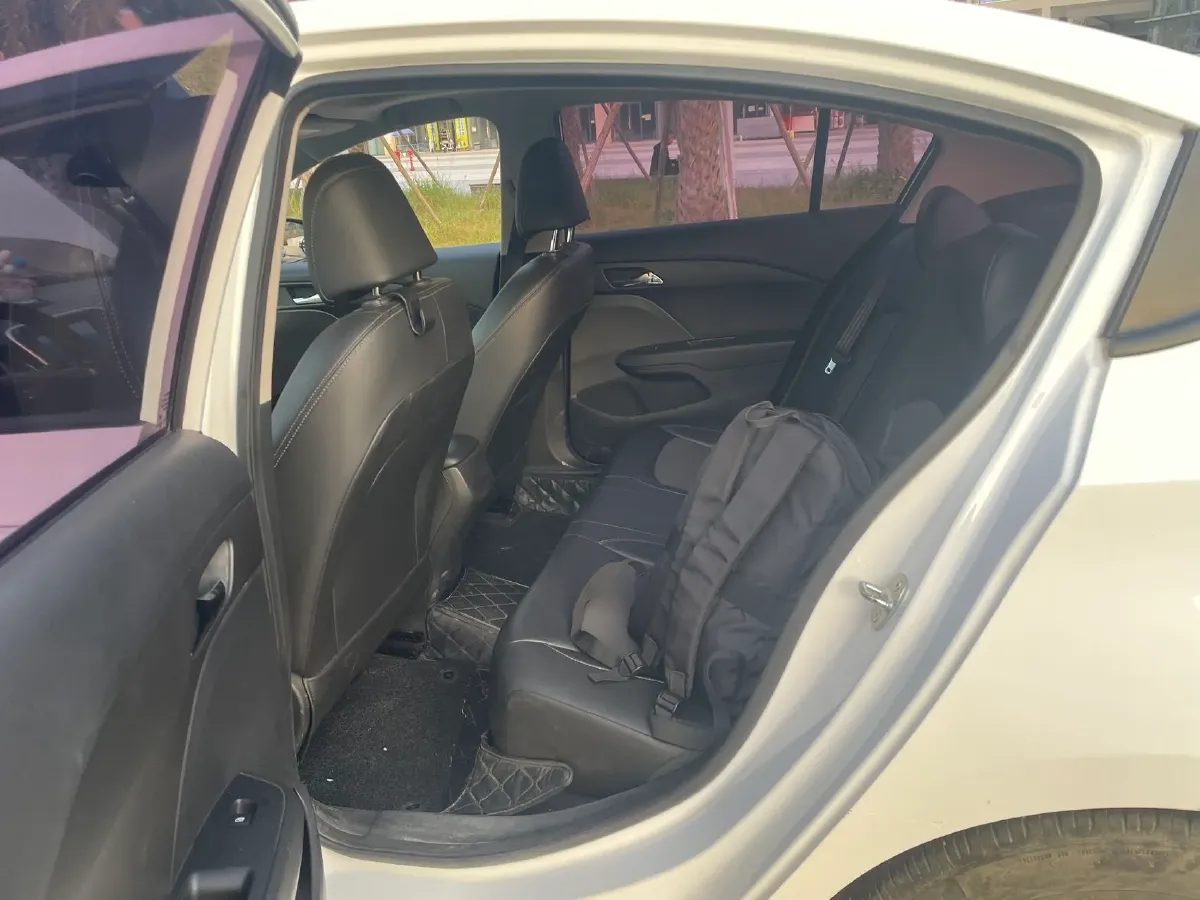 2019 Chevrolet Cavalier 1.5L 113HP L4 5MT,autocango,china used car exporter,china ev exporter,chinese used car exporter,chinese used ev exporter