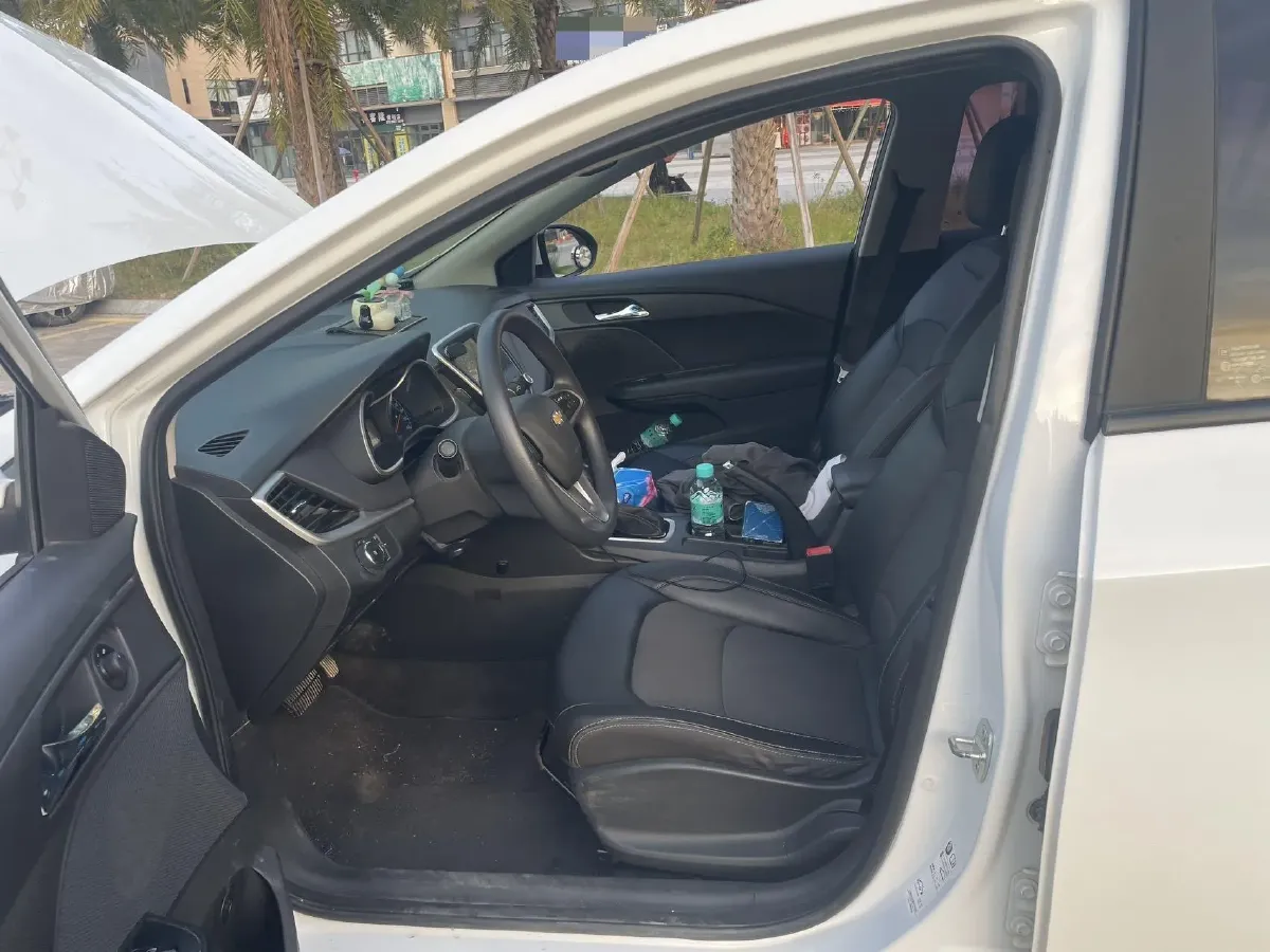 2019 Chevrolet Cavalier 1.5L 113HP L4 5MT,autocango,china used car exporter,china ev exporter,chinese used car exporter,chinese used ev exporter