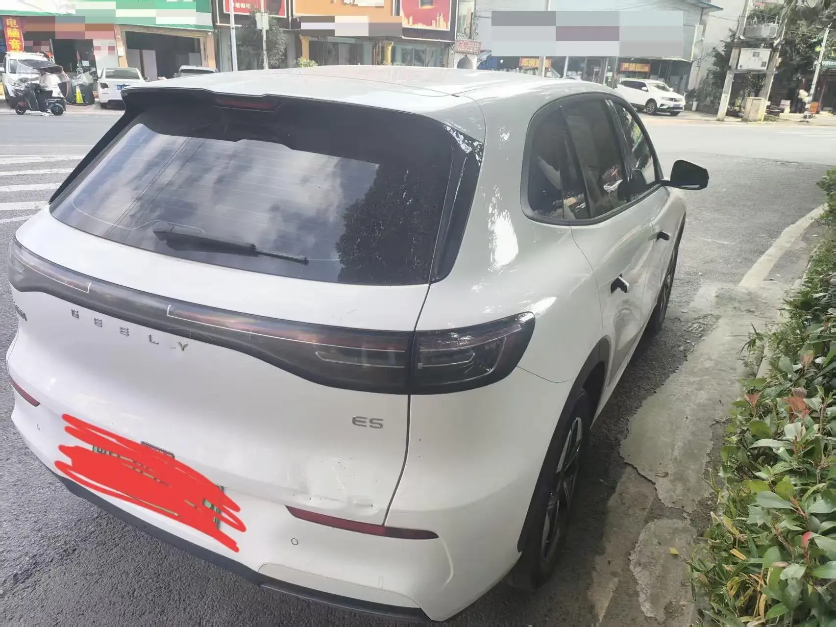 2024 GEELY GALAXY thumbnail 3