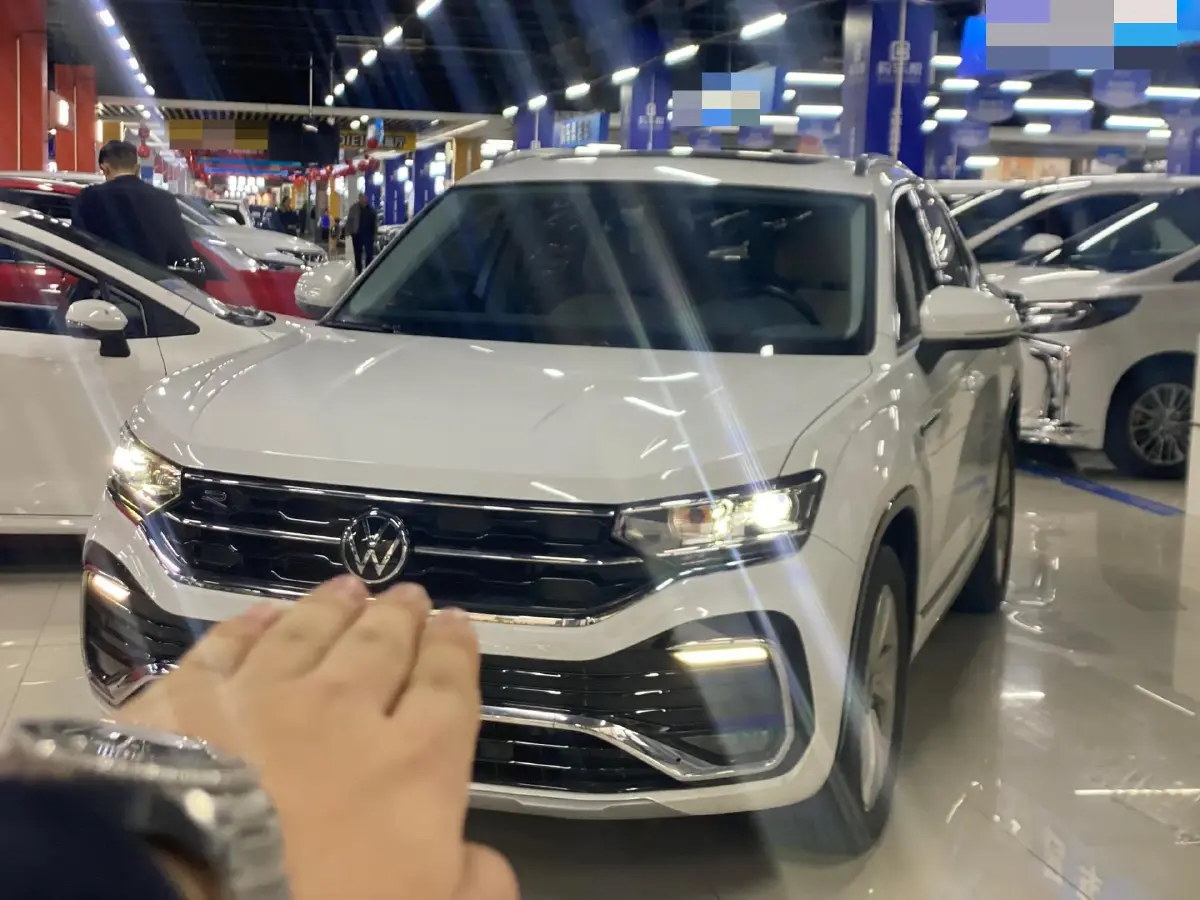 2020 Volkswagen Tayron X 2.0T 186HP L4 7DCT