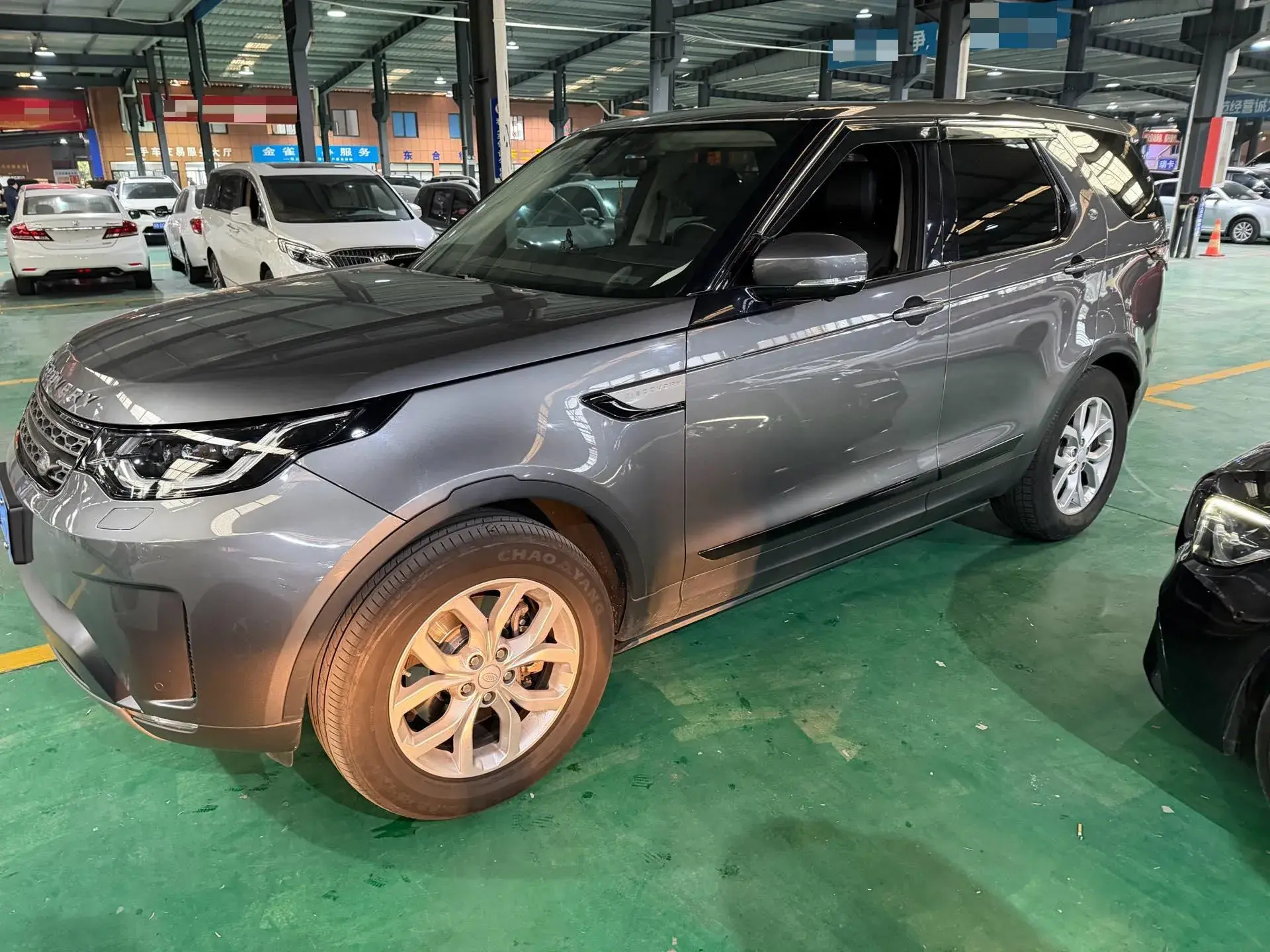 2017 LAND ROVER view 1