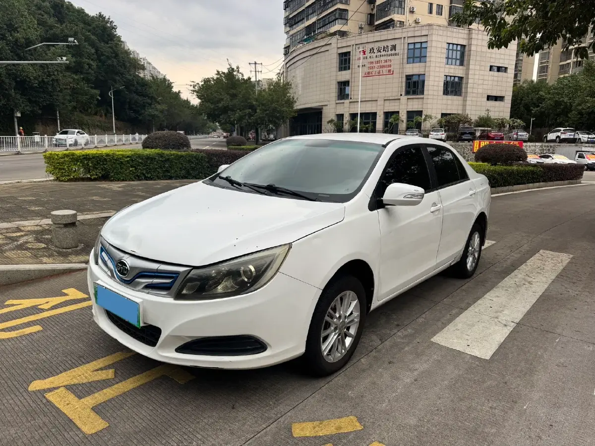 2018 BYD e5 BEV 60.48KWH