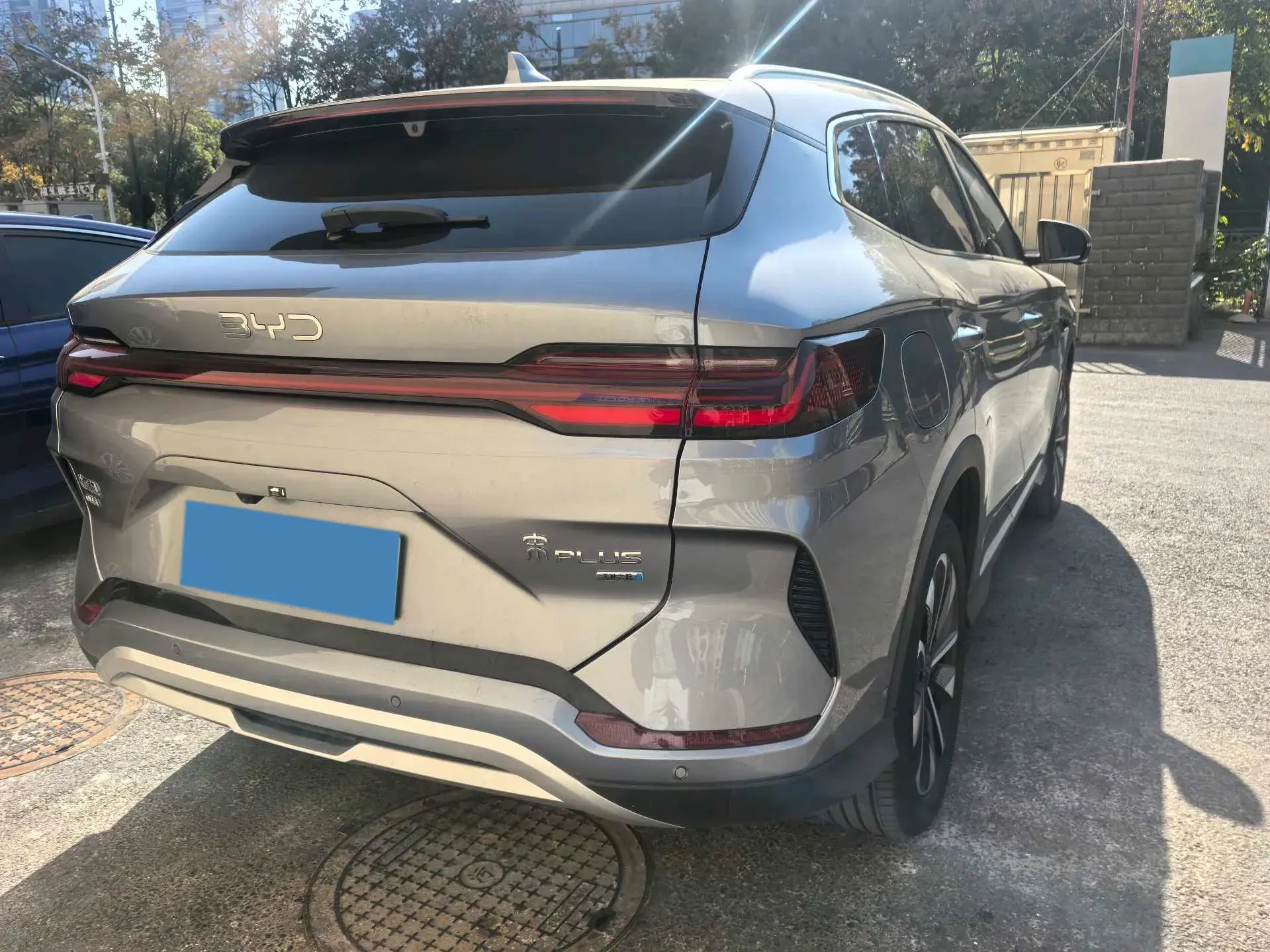 2025 BYD SONG thumbnail 2