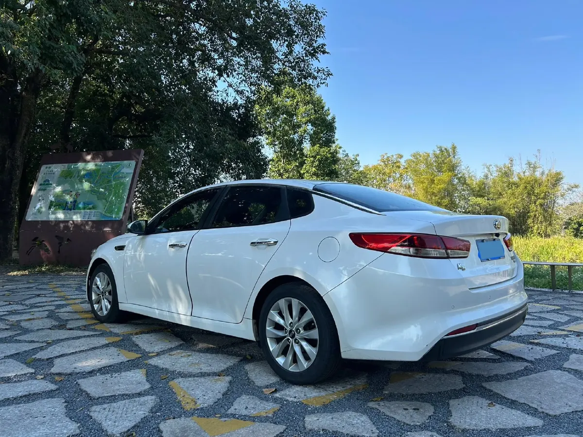 2016 Kia K5 2.0L 161HP L4 6AT,autocango,china used car exporter,china ev exporter,chinese used car exporter,chinese used ev exporter