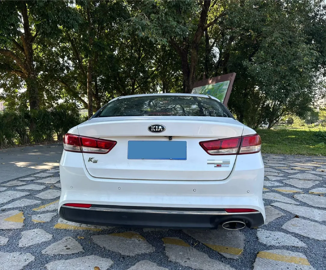 2016 Kia K5 2.0L 161HP L4 6AT,autocango,china used car exporter,china ev exporter,chinese used car exporter,chinese used ev exporter
