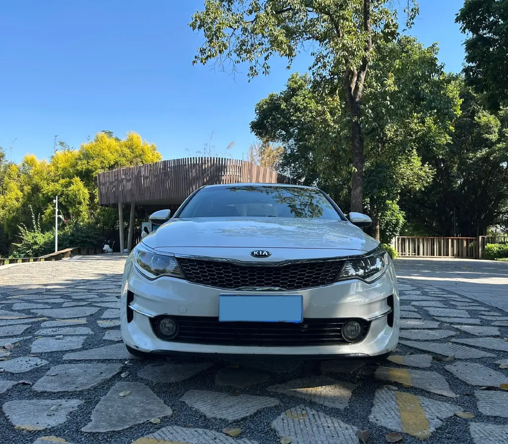 2016 Kia K5 2.0L 161HP L4 6AT,autocango,china used car exporter,china ev exporter,chinese used car exporter,chinese used ev exporter