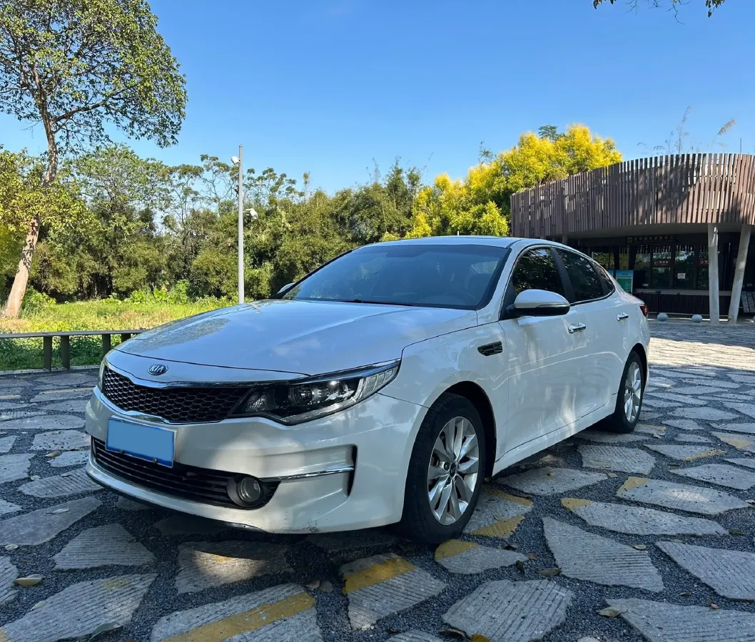 2016 Kia K5 2.0L 161HP L4 6AT,autocango,china used car exporter,china ev exporter,chinese used car exporter,chinese used ev exporter