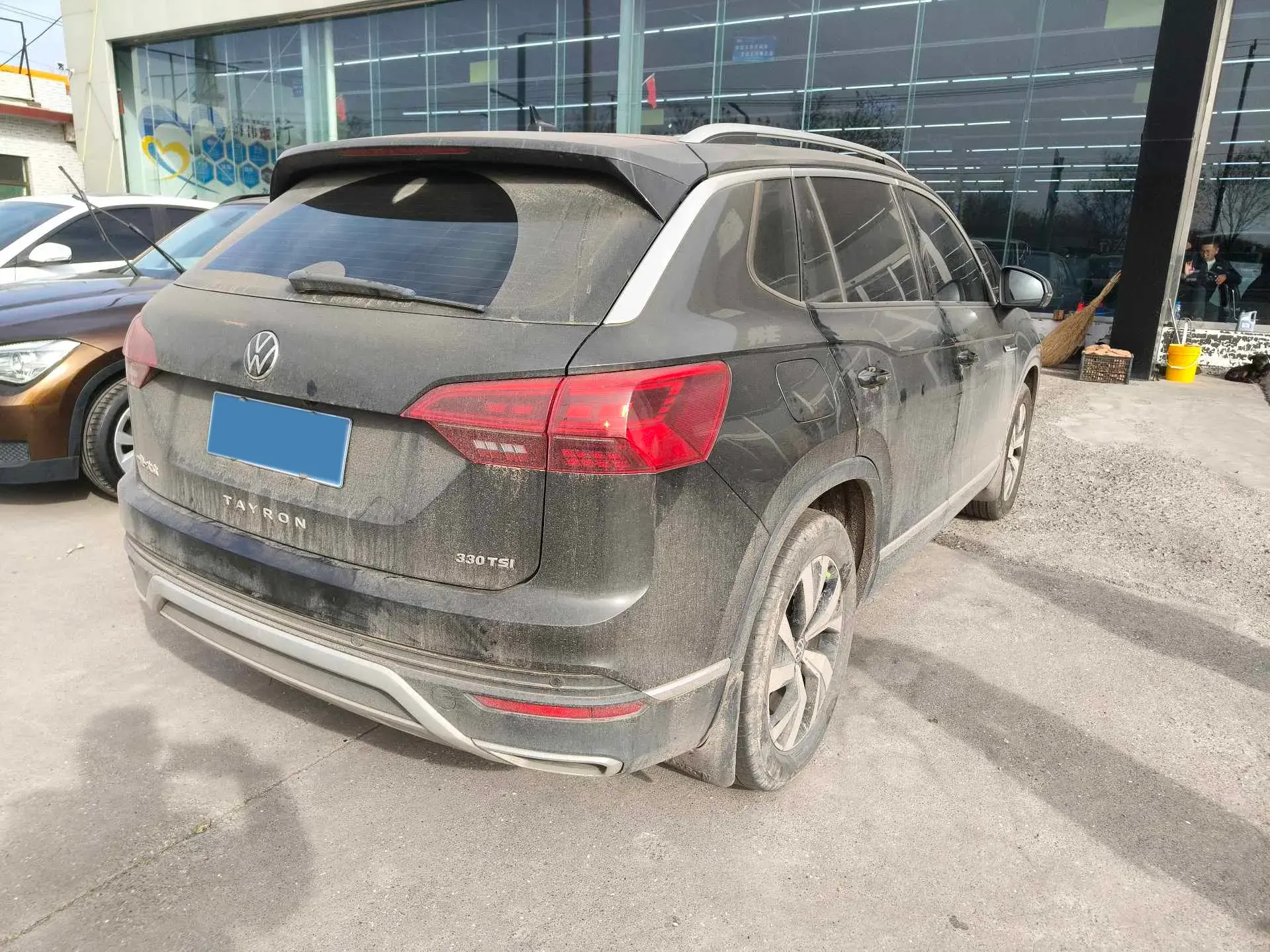 2022 VOLKSWAGEN TAYRON thumbnail 3