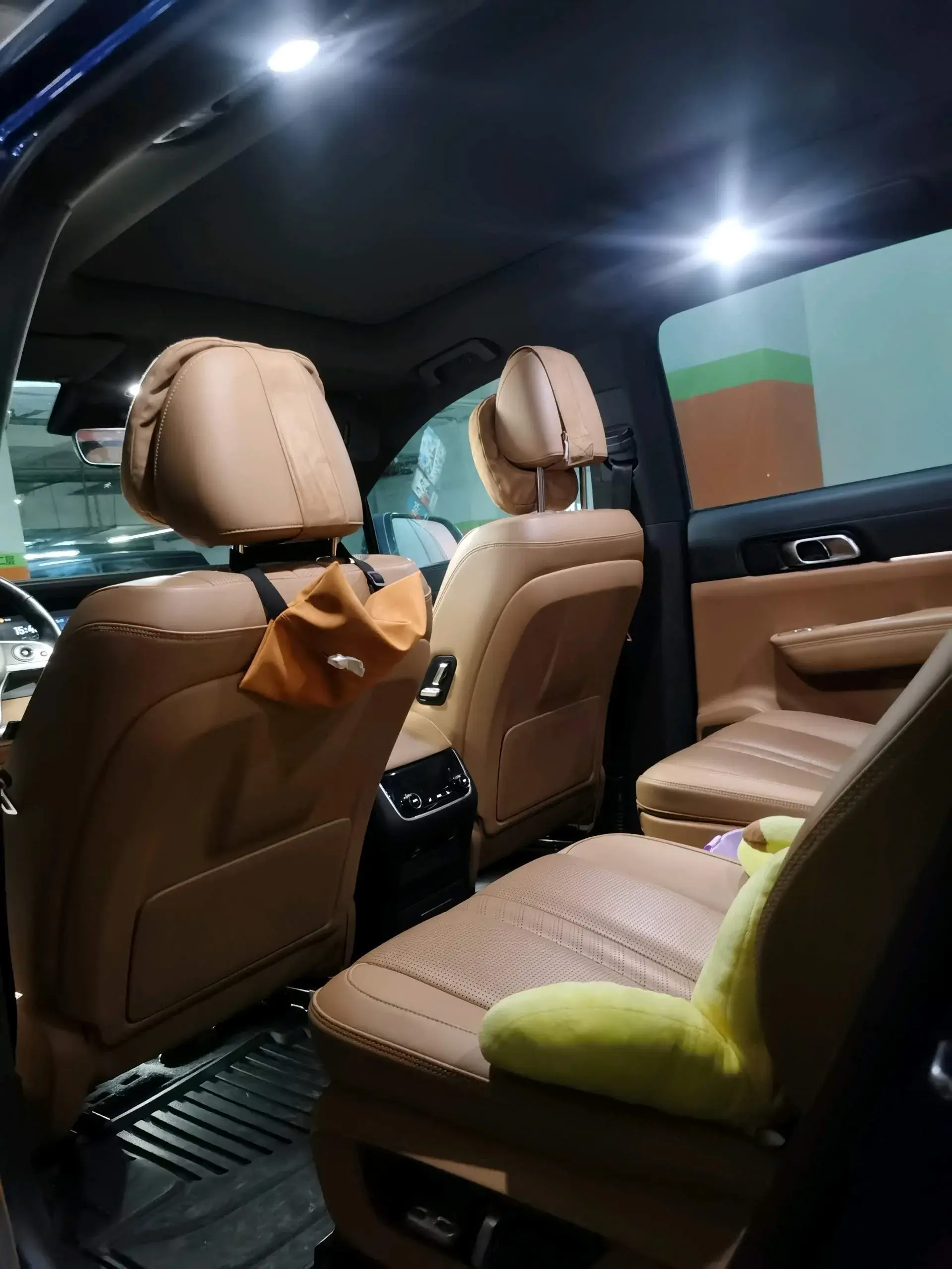 2020 LI ONE thumbnail 4