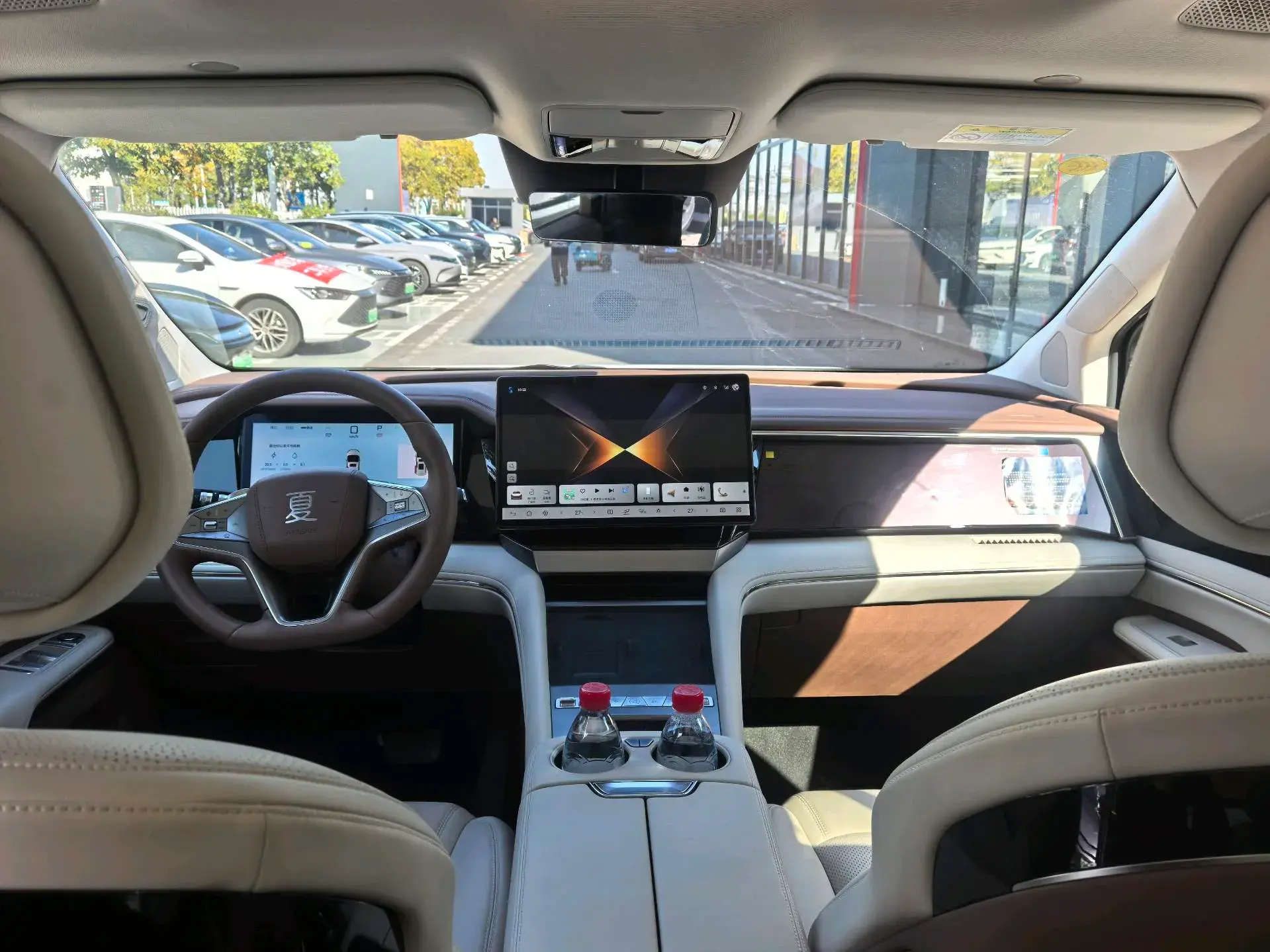 2025 BYD XIA thumbnail 4