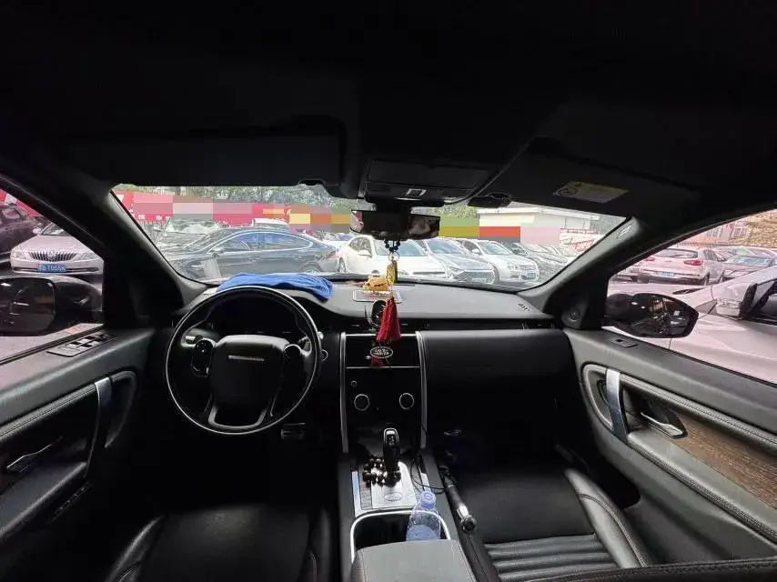 2021 LAND ROVER thumbnail 4