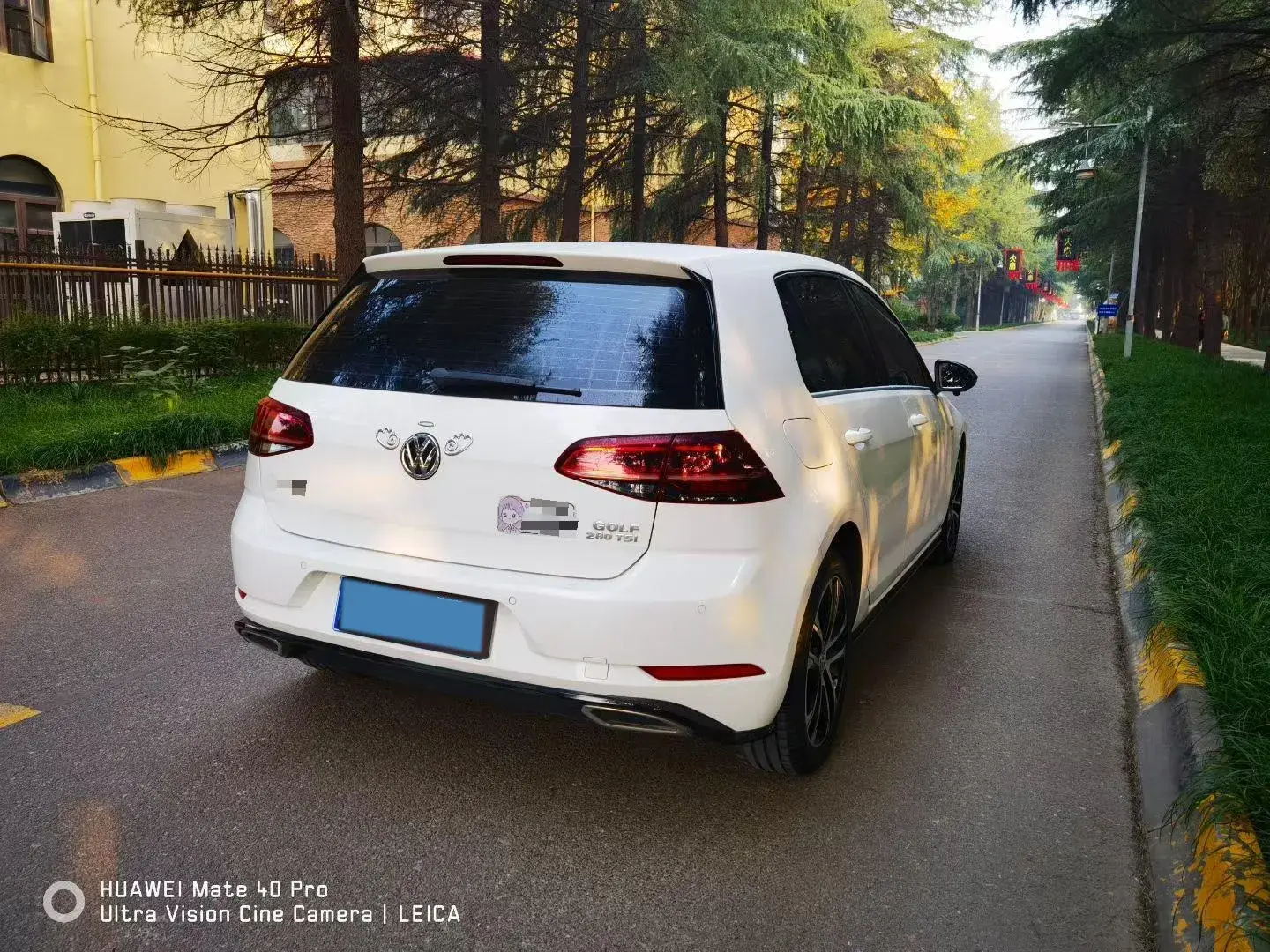 2018 VOLKSWAGEN GOLF thumbnail 4