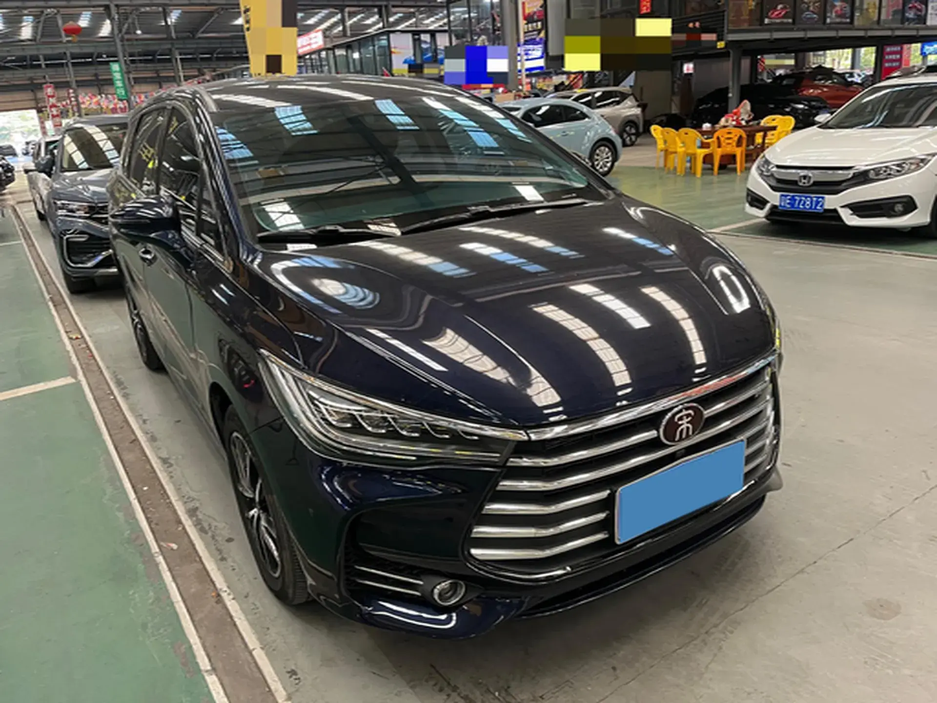 2018 BYD SONG thumbnail 2